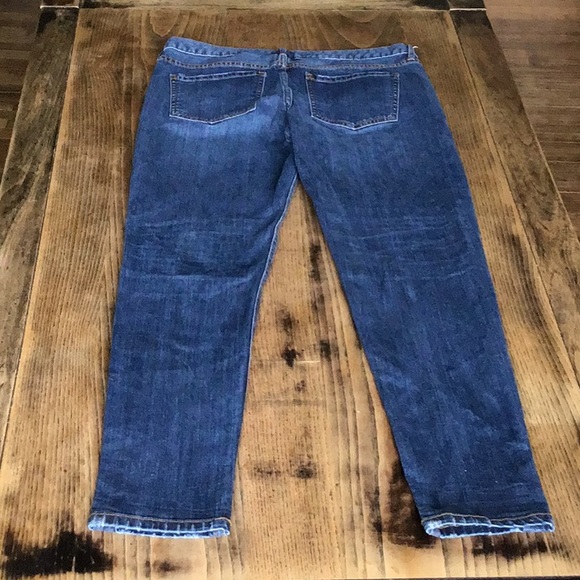 Jeans - Picture 2 of 3